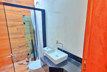 Sobrado novo à venda no Bairro da Vila Catupia na Rua Tapendi 192