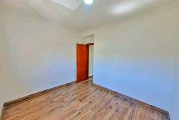 Sobrado novo à venda no Bairro da Vila Catupia na Rua Tapendi 192