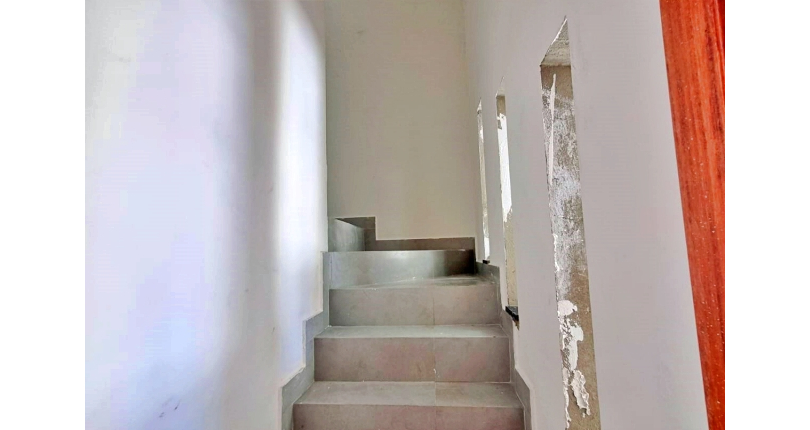 Sobrado novo à venda no Bairro da Vila Catupia na Rua Tapendi 192