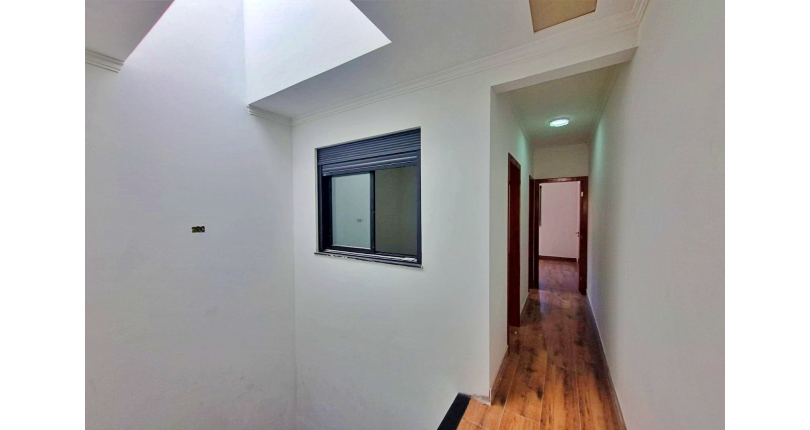Sobrado novo à venda no Bairro da Vila Catupia na Rua Tapendi 194