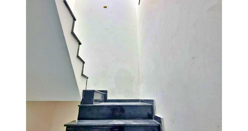 Sobrado novo à venda no Bairro da Vila Catupia na Rua Tapendi 194