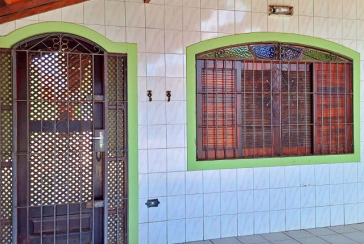 Casa à venda na Praia Grande no Bairro Balneário de Maracanã na Rua Raja Atique