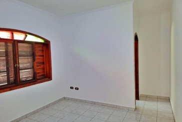 Casa à venda na Praia Grande no Bairro Balneário de Maracanã na Rua Raja Atique