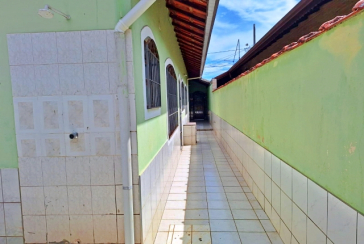 Casa à venda na Praia Grande no Bairro Balneário de Maracanã na Rua Raja Atique