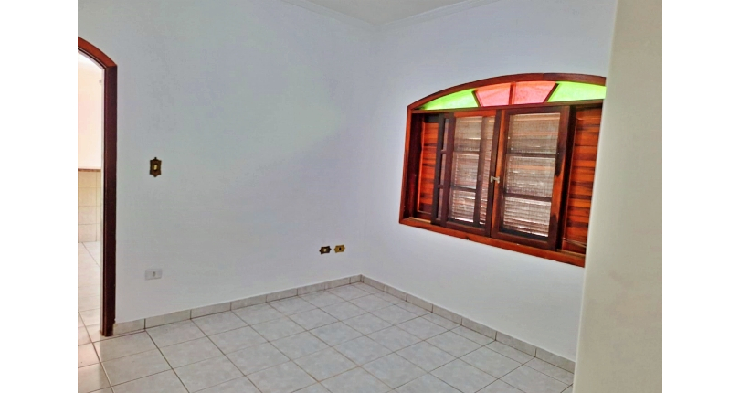 Casa à venda na Praia Grande no Bairro Balneário de Maracanã na Rua Raja Atique
