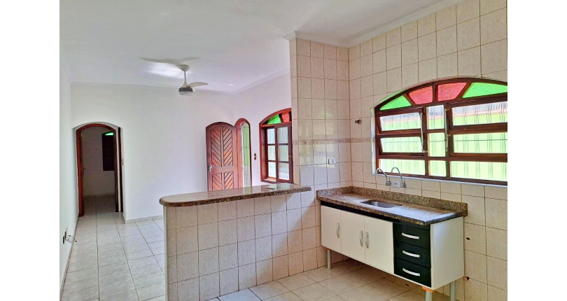 Casa à venda na Praia Grande no Bairro Balneário de Maracanã na Rua Raja Atique