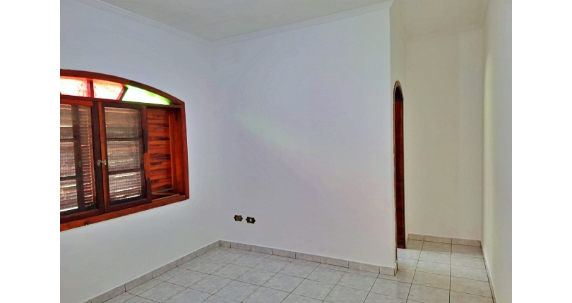 Casa à venda na Praia Grande no Bairro Balneário de Maracanã na Rua Raja Atique