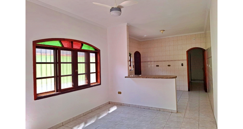 Casa à venda na Praia Grande no Bairro Balneário de Maracanã na Rua Raja Atique