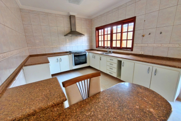 Sobrado à venda no Bairro do Jardim Felicidade (Zona Oeste) na Rua Rosálio José da Conceição 