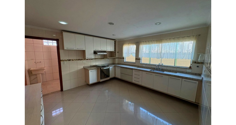  Sobrado à venda no Bairro do Jardim Felicidade (Zona Oeste) na Rua Rosálio José da Conceição