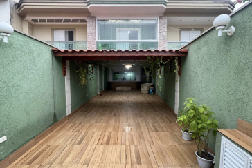 Lindo Sobrado à venda no Bairro do Parque São Domingos na Rua Iandu,