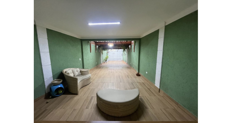 Lindo Sobrado à venda no Bairro do Parque São Domingos na Rua Iandu,