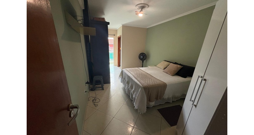 Sobrado à venda no Bairro da Vila Palmeiras na Rua Utupeva, 