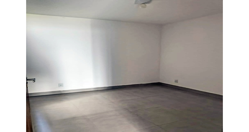 Apartamento novo à venda no Bairro do Jardim Regina na Rua Francisco Ursaia 77