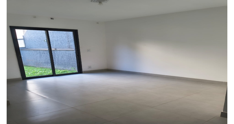 Apartamento à venda Rua Francisco Ursaia, 77, Jardim Regina - Imóveis à Venda