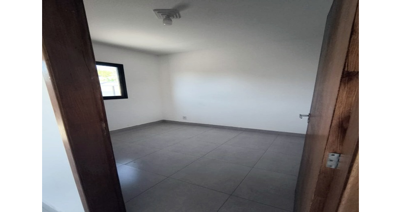 Oportunidade: Apartamento novo à venda no Bairro do Jardim Regina na Rua Francisco Ursaia 77