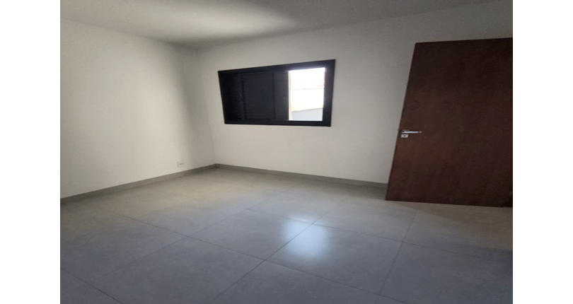 Apartamento novo à venda no Bairro do Jardim Regina na Rua Francisco Ursaia 77