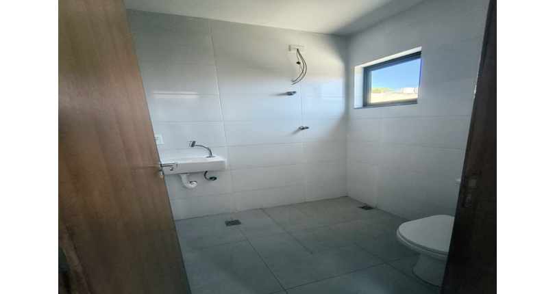  Apartamento novo à venda no Bairro do Jardim Regina na Rua Francisco Ursaia 77