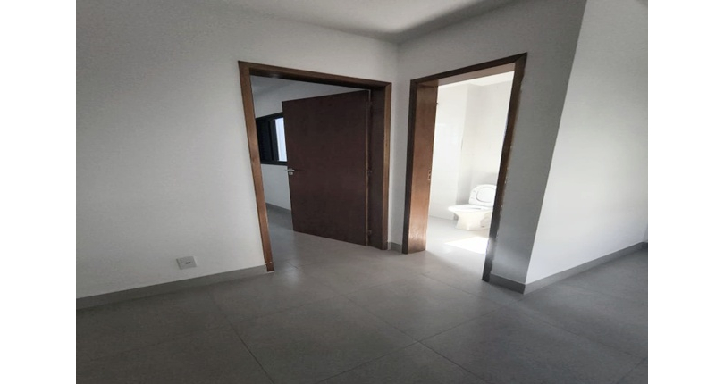  Apartamento à venda no Bairro do Jardim Regina na Rua Francisco Ursaia 77