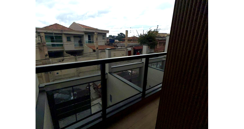 Sobrado novo à venda no Bairro da Vila Boaçava na Rua Erva Café