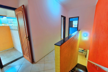Casa assobradada à venda na Vila Pirituba na Rua Carlos Malheiro Dias