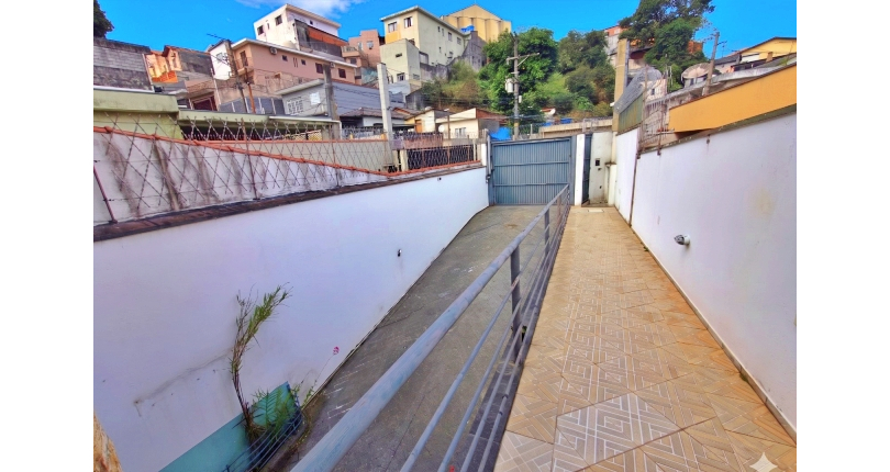 Sobrado à venda na Vila Pirituba na Rua Carlos Malheiro Dias,
