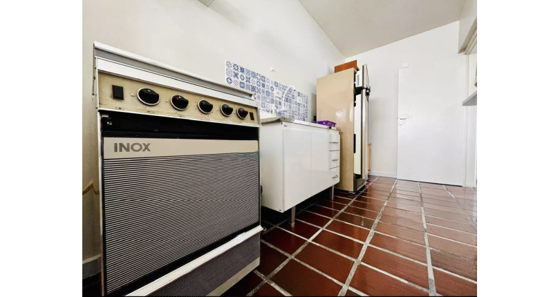 Apartamento à venda no Guarujá no Bairro do Enseada na Avenida Abílio dos Santos Branco 646,
