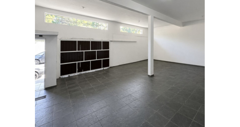 Casa à venda no Bairro do Jardim Regina na Rua Engenheiro Marcílio Cardoso