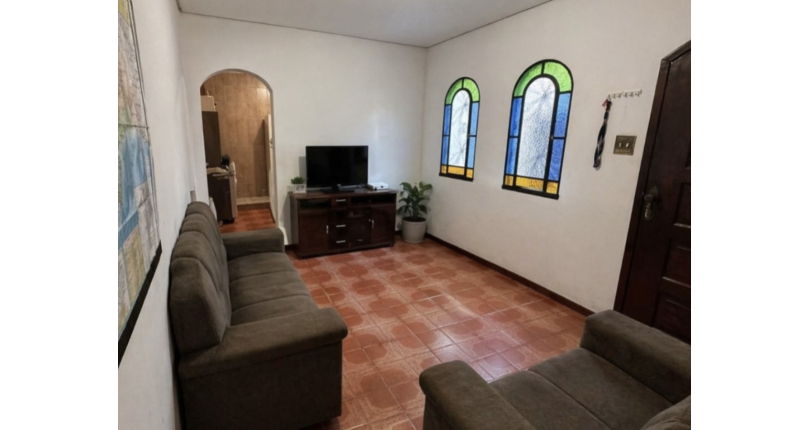 Casa à venda no Bairro do Jardim Regina na Rua Engenheiro Marcílio Cardoso