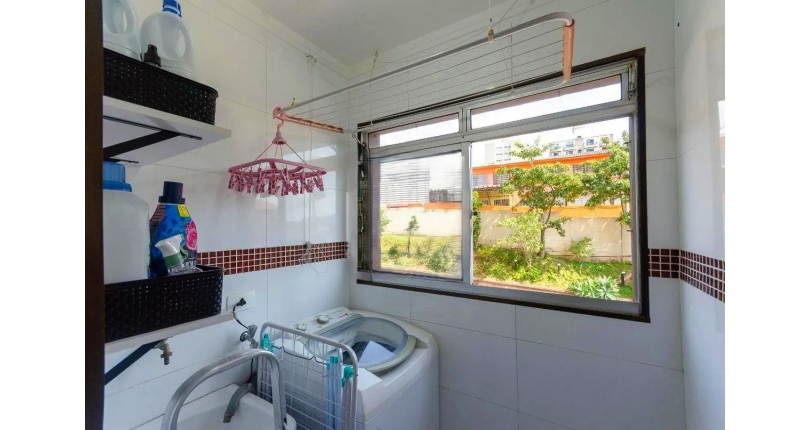 Apartamento Duplex à venda no Bairro da Vila Primavera na Rua Professor Rui Bloem 331