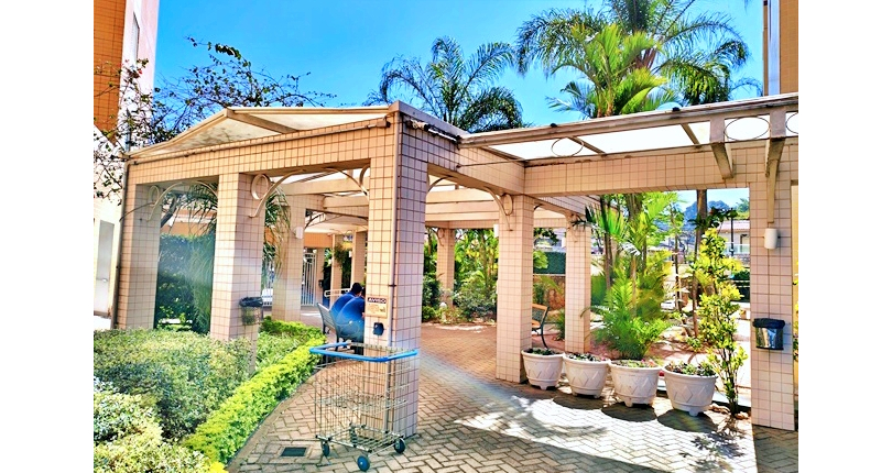 Lindo Apartamento à venda no Bairro do Parque Maria Domitila na Rua Willis Roberto Banks 401,