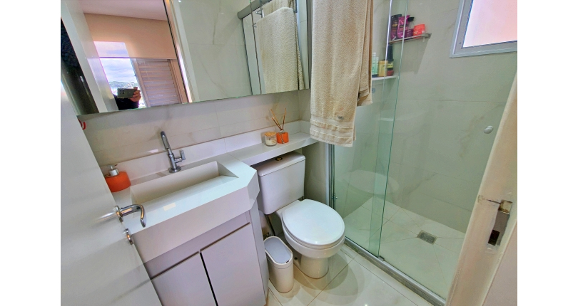 Lindo Apartamento à venda no Bairro do Parque Maria Domitila na Rua Willis Roberto Banks 401,