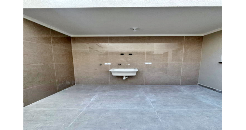 Sobrado novo à venda no Jardim Primavera (Zona Norte)  na Rua Padre Tomás Pereira 54,