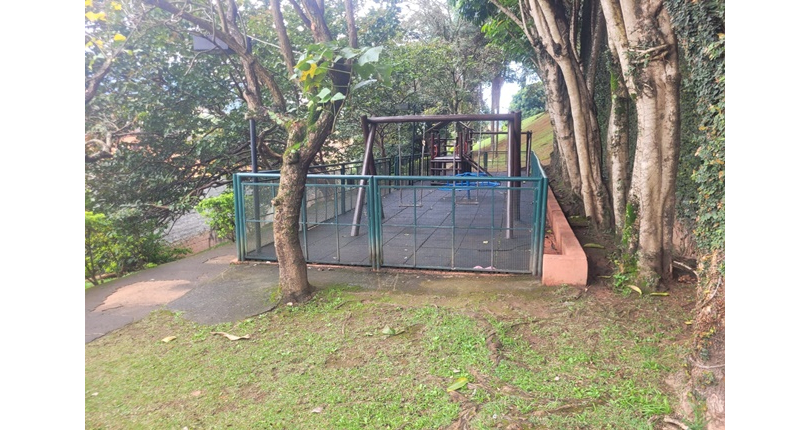 Apartamento à venda no Bairro do Conjunto Residencial Vista Verde na Rua Jose Carlos de Resende 92