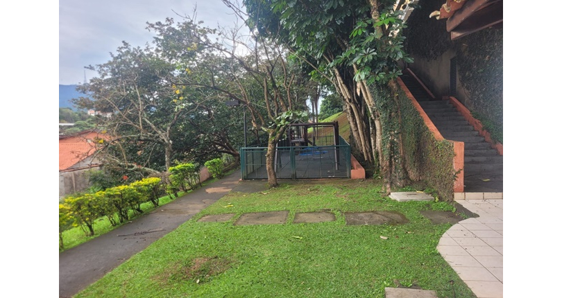 Apartamento à venda no Bairro do Conjunto Residencial Vista Verde na Rua Jose Carlos de Resende 92