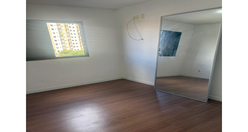 Apartamento à venda no Bairro do Conjunto Residencial Vista Verde na Rua Jose Carlos de Resende 92