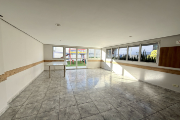 Apartamento à venda no Bairro da Vila Mangalot na Rua Itaxama 57, no Condomínio Edifício Monteiro Lobato,