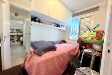 Apartamento à venda no Bairro da Vila Mangalot na Rua Itaxama 57, no Condomínio Edifício Monteiro Lobato,