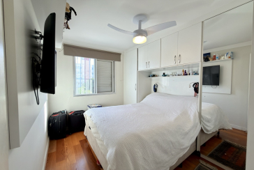 Apartamento à venda no Bairro da Vila Mangalot na Rua Itaxama 57, no Condomínio Edifício Monteiro Lobato,