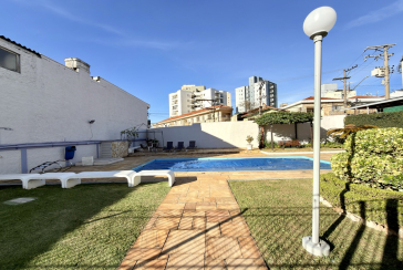 Apartamento à venda no Bairro da Vila Mangalot na Rua Itaxama 57, no Condomínio Edifício Monteiro Lobato,