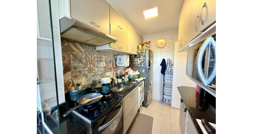 Apartamento à venda no Bairro da Vila Mangalot na Rua Itaxama 57, no Condomínio Edifício Monteiro Lobato,