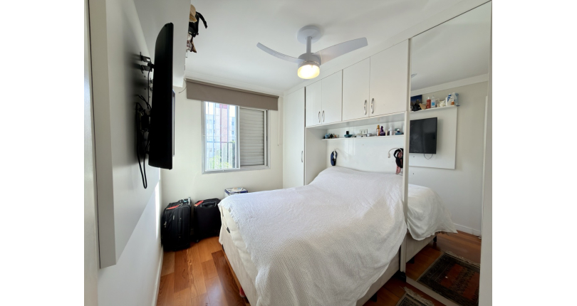 Apartamento à venda no Bairro da Vila Mangalot na Rua Itaxama 57, no Condomínio Edifício Monteiro Lobato,