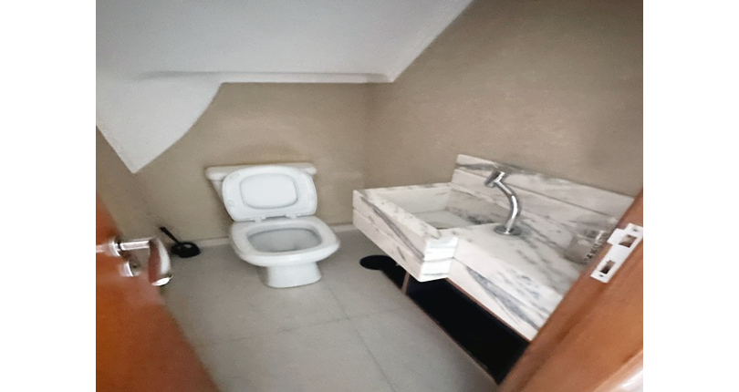  Sobrado à venda no Bairro do Parque São Domingos na Rua Homero Sales,