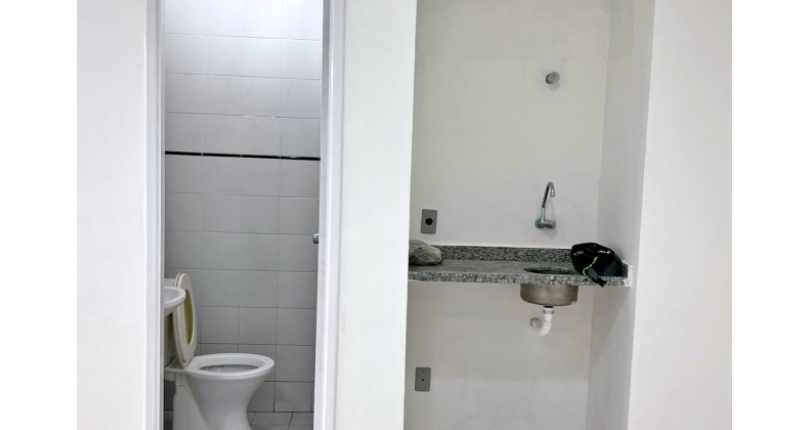 Sala Comercial à venda no Bairro da Lapa na Rua Domingos Rodrigues 341,