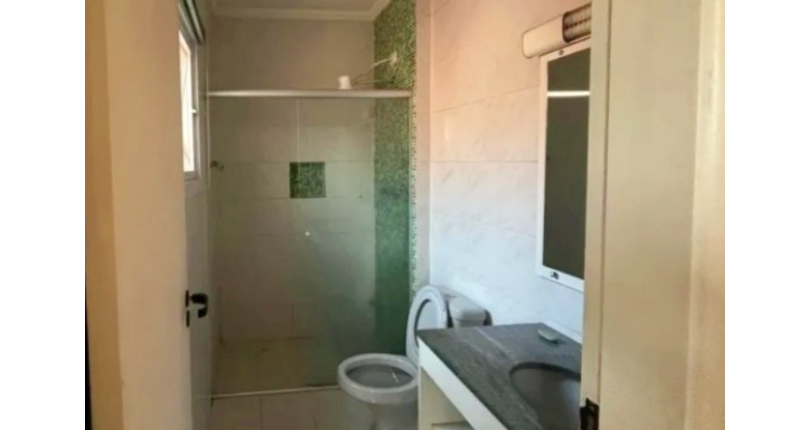 Sobrado à venda no Bairro do Jardim Santo Elias na Rua Frederico Jacobi 216