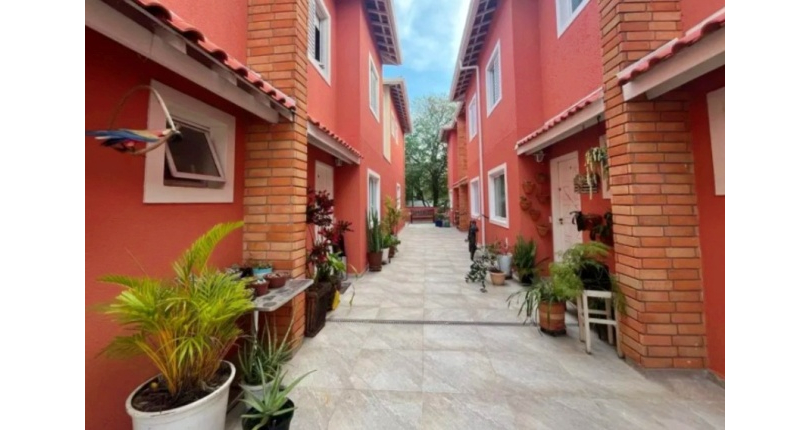 Sobrado à venda no Bairro do Jardim Santo Elias na Rua Frederico Jacobi 216