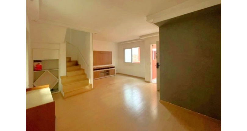 Sobrado à venda no Bairro do Jardim Santo Elias na Rua Frederico Jacobi 216