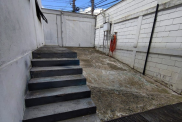 Galpão comercial ou Industrial à venda no Bairro da Vila Anastácio na Rua Alvarenga