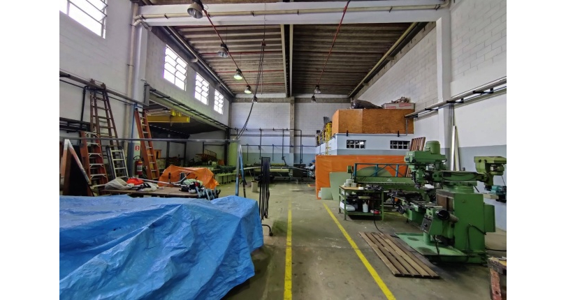 Galpão comercial ou Industrial à venda no Bairro da Vila Anastácio na Rua Alvarenga