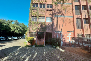 Excelente Imóvel Comercial à venda no Bairro da Vila Hamburguesa na Avenida Queiroz Filho